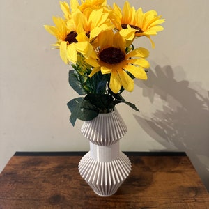 Anter Vase, 3d Printed, For Dried Flowers, Home Decor, Marble Vase, For Fake Flowers, Stylish Decor, Table Centrepiece