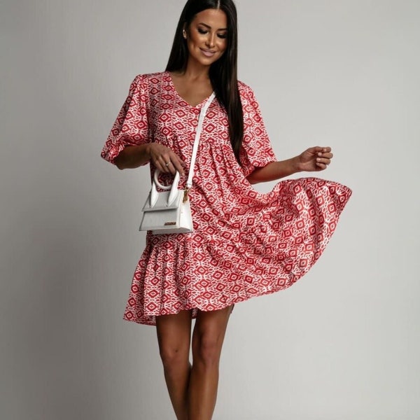Flowy Red V-Neck Dress - Airy Summer Pleated Chic Dress with Short Puff Sleeves & Ruffled Hem, Perfect for Casual or Party Wear