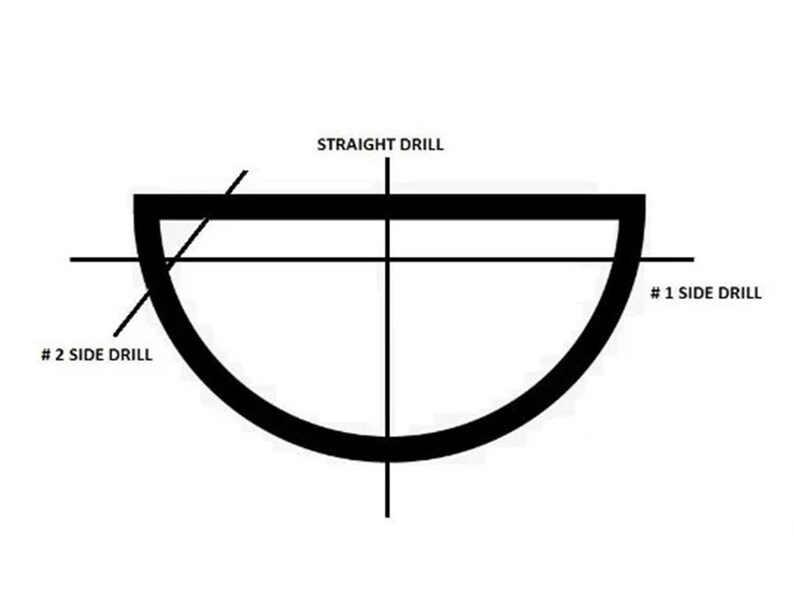 Puede incluir: Diagrama de corte de piedra preciosa con etiquetas para puntos de perforaci&oacute;n. El dise&ntilde;o presenta una forma de semic&iacute;rculo con una parte superior recta y una inferior curva. L&iacute;neas que indican las ubicaciones de perforaci&oacute;n.