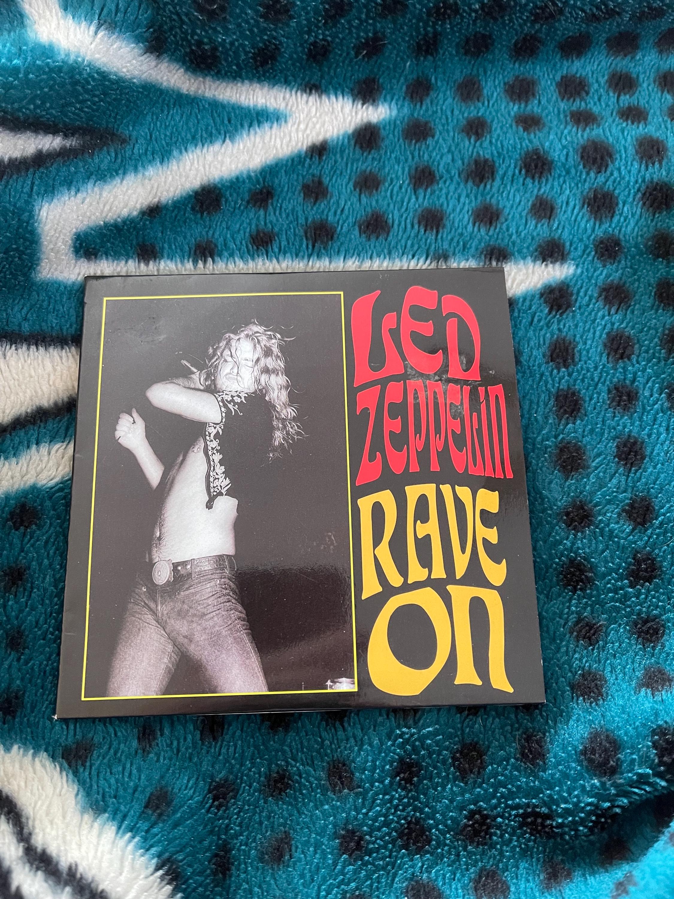 Led Zeppelin Rave On 11/24/71 Manchester UK Two CD Set