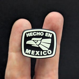 Hecho en Mexico Shoe Charm – Mexican Pride Clog Charm for Perforated Shoes