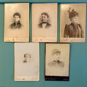 Viktorianische Kabinett Karte Fotos von jungen Frauen