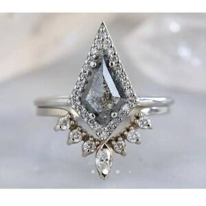 1.15 CT Unique kite Shape Engagement Diamond Ring Salt and Paper Diamond Ring Natural Diamond Ring Set Salt and Pepper Engagement Kite Ring