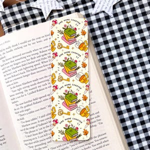 Spring Reads Bookmark | Gift For Book Lovers, Personalized Bookmark, Reader Accessory, Iconic, Bookworm Reader