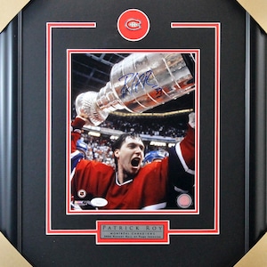 Patrick Roy signé autographe Canadiens de Montréal 8x10 encadré