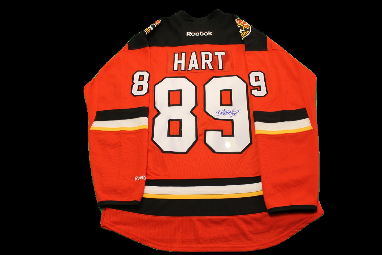 Calgary Hitmen reveal Bret 'Hitman' Hart game jersey