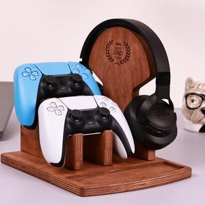Custom Wooden Controller and Headset Stand Gift - Husband Birthday Gift - Gamer Room Decor - Christmas Gift for Dad - Tech Accessories Gifs