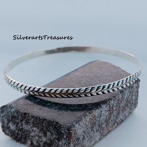 Hammered Bangle , 925 Sterling Silver, Handmade Bangle, Designer Bangle, Silver Bangle, Trending Bangle, Gift For Her, Unique Bangle.