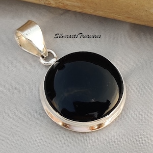Black Onyx Pendant-925 Sterling Solid Silver Pendant-Cut Round Stone Shape-Natural Black-Dainty Pendant-Women Pendant-Gift Onyx Jewelry