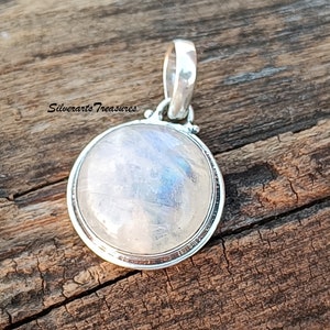 Rainbow Moonstone Pendant, 925 Sterling Silver Pendant, Gemstone Pendant, Boho Pendant, Handmade Pendant, Gift For Her, Stylish Pendant.