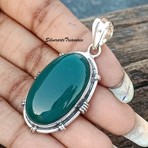 Handmade Green Onyx 925 Sterling Silver Pendant