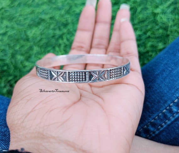 ハンドメイドの槌目加工925スターリングシルバーバングルブレスレット