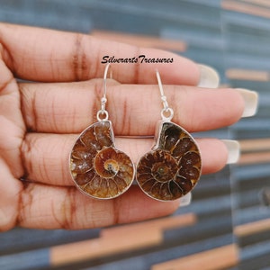 Fossiele oorbellen van ammoniet, 925 sterlingzilver, handgemaakte oorbellen, edelsteenoorbellen, trendy oorbellen, oorbellen feestkleding, stijlvolle oorbel