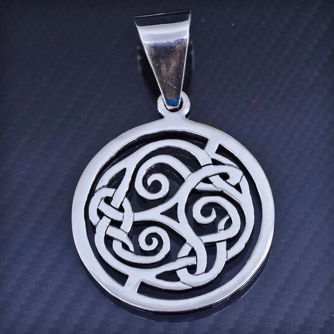 thumbnail image 2 of Silpada 925 Sterling Silver Puffy Cross Pendant – Chunky Religious Faith Jewelry – S0437 2 of 6