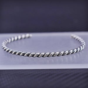6.75”, vintage Carolyn Pollack Relios Sterling Silver 925 Twisted Cable cuff bracelet, stamped 925