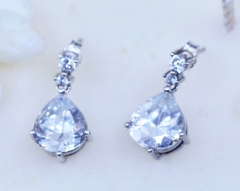 Vintage sterling silver 925 teardrop  earrings with cz, stamped 925