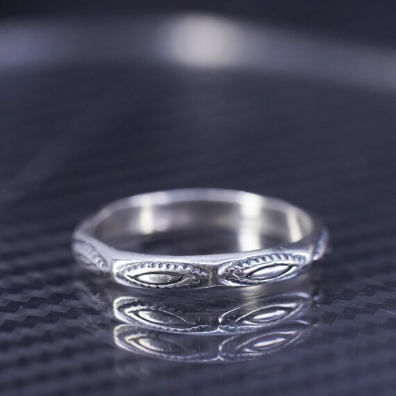 Polished 925 Sterling Silver Thumb Ring – Open Band Design For Confidence & Style
