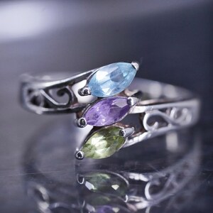 Size 7, vintage sterling silver 925 ring with ruby peridot topaz amethyst, stamped 925