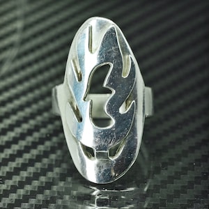 size 10, vintage Mexico sterling silver 925 handmade ring with tree details, stamped 925 Mexico