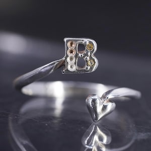 Anel vintage de prata esterlina, tamanho ajustável, feito à mão, faixa com letra B 925 e coração, estampado 925, sem cz