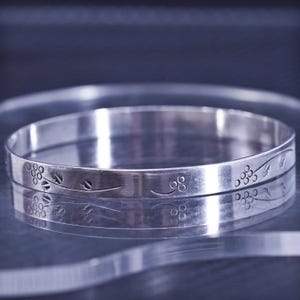 7.75”, vintage sterling silver 925 flower textured hinged bangle, stackable bracelet, stamped sterling handmade
