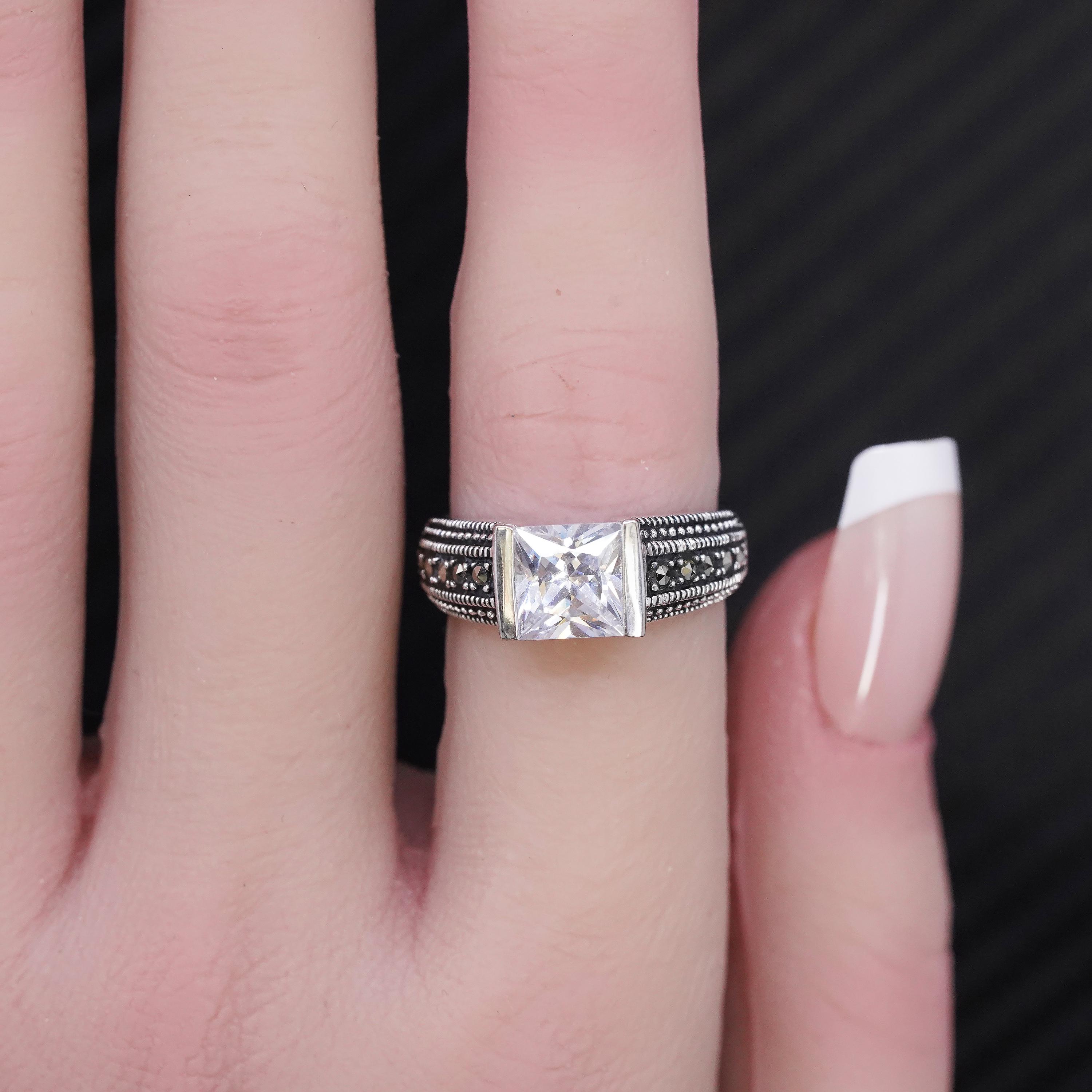 Size 6, Vintage Sterling Silver 925 Statement Band Ring With