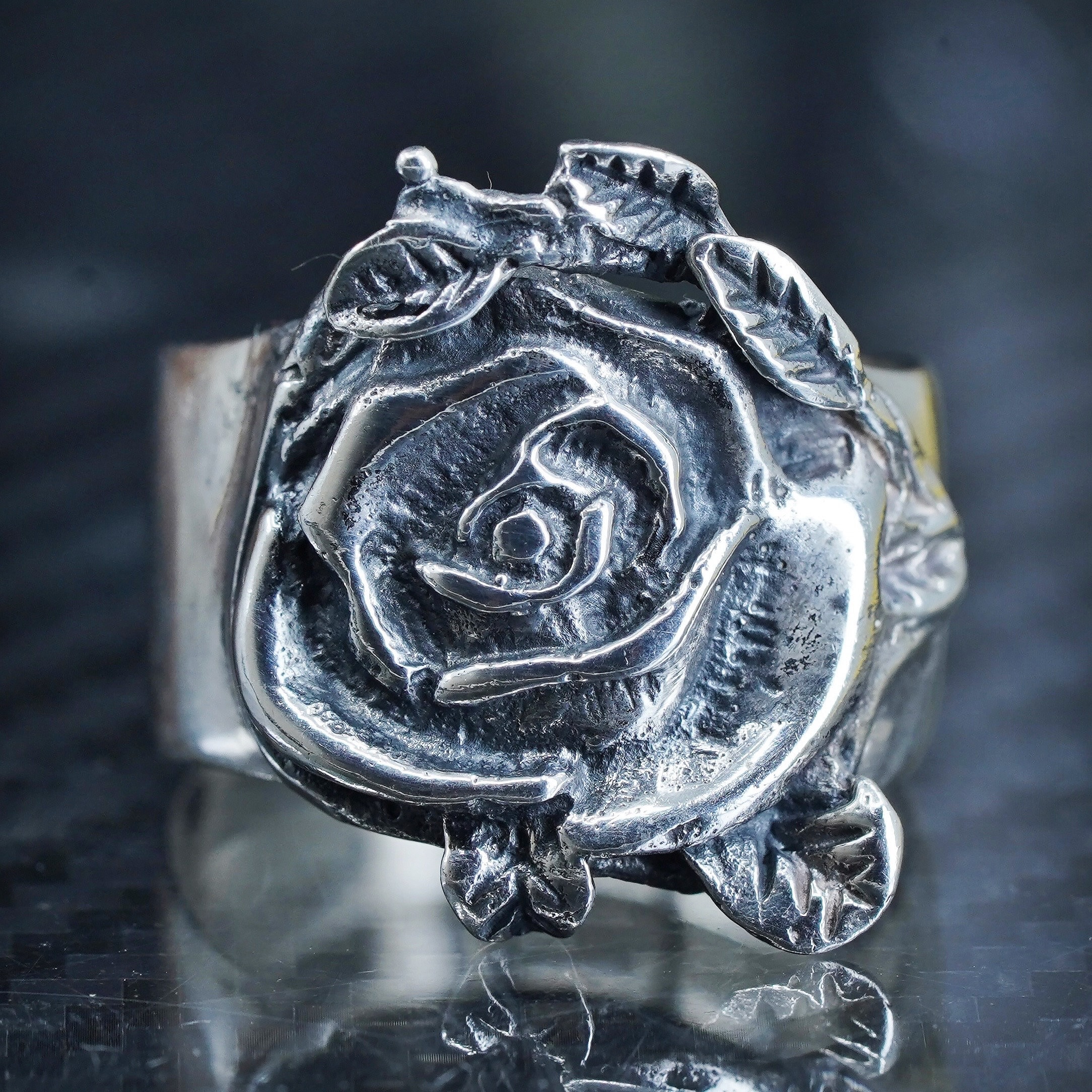 Size 9, Vintage Southwestern Sterling Silver 925 Handmade Flower