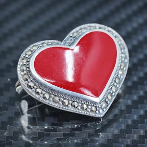 Vintage sterling silver 925 handmade heart pendant brooch with red enamel and marcasite, stamped 925