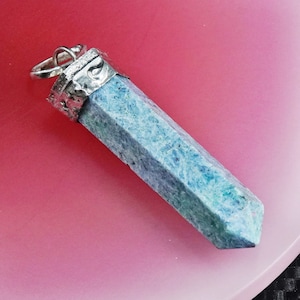 Vintage sterling silver 925 handmade healing pendant with jade, silver tested