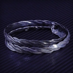 18” 8mm, vintage Italian sterling silver 925 twisted herringbone chain necklace, stamped 925 Italy
