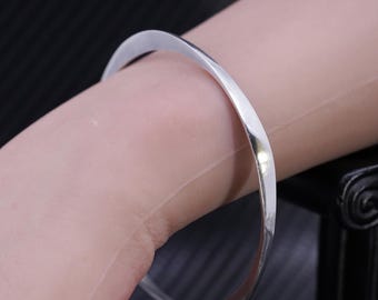 7.75”, Vintage Mexican Sterling Silver 925 Bangle, Stackable