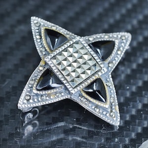 Vintage sterling silver 925 handmade star brooch with onyx and marcasite, stamped 925