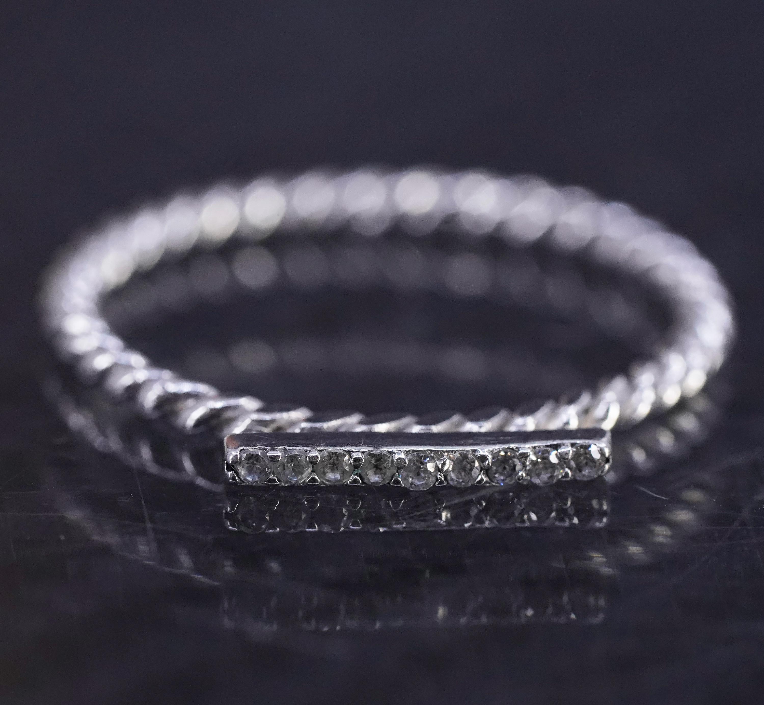 Size 7, vintage sterling silver 925 engagement stackable ring with cz, stamped 925