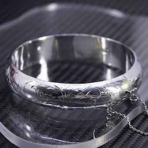 7”, vintage sterling silver 925 textured hinged bangle, wide bracelet, stamped 925