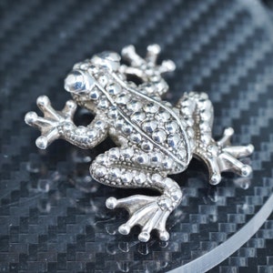 Vintage sterling silver handmade brooch, 925 frog pendant with marcasite, stamped 925