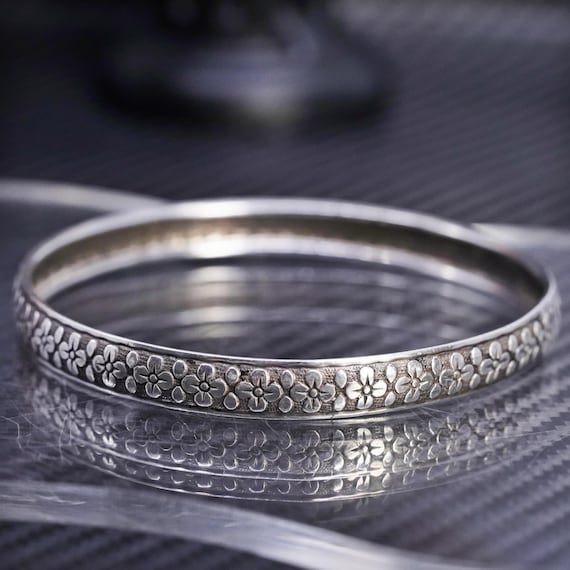 8”, Vintage Mexican Sterling Silver 925 Floral Textured Bangle