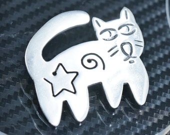 Vintage Mexican sterling silver 925 handmade kitty cat brooch with star, stamped 925