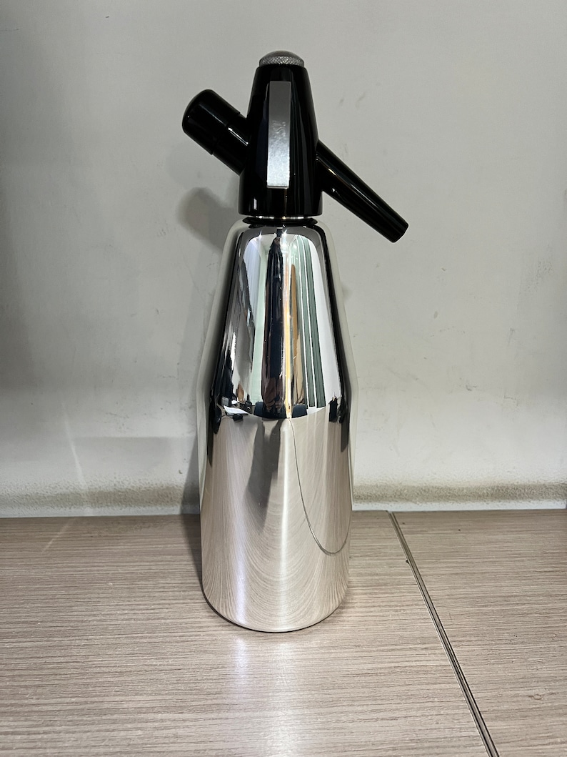 iSi Soda Siphon - Thumbnail 5