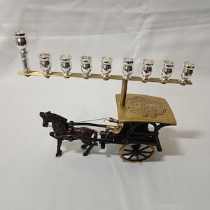 Pferdewagen Menora | Goldene Chanukka hanukia | Jüdische Chanukka Menora | Kinder Chanukka Menora | 9 Zweig Wagen Menora