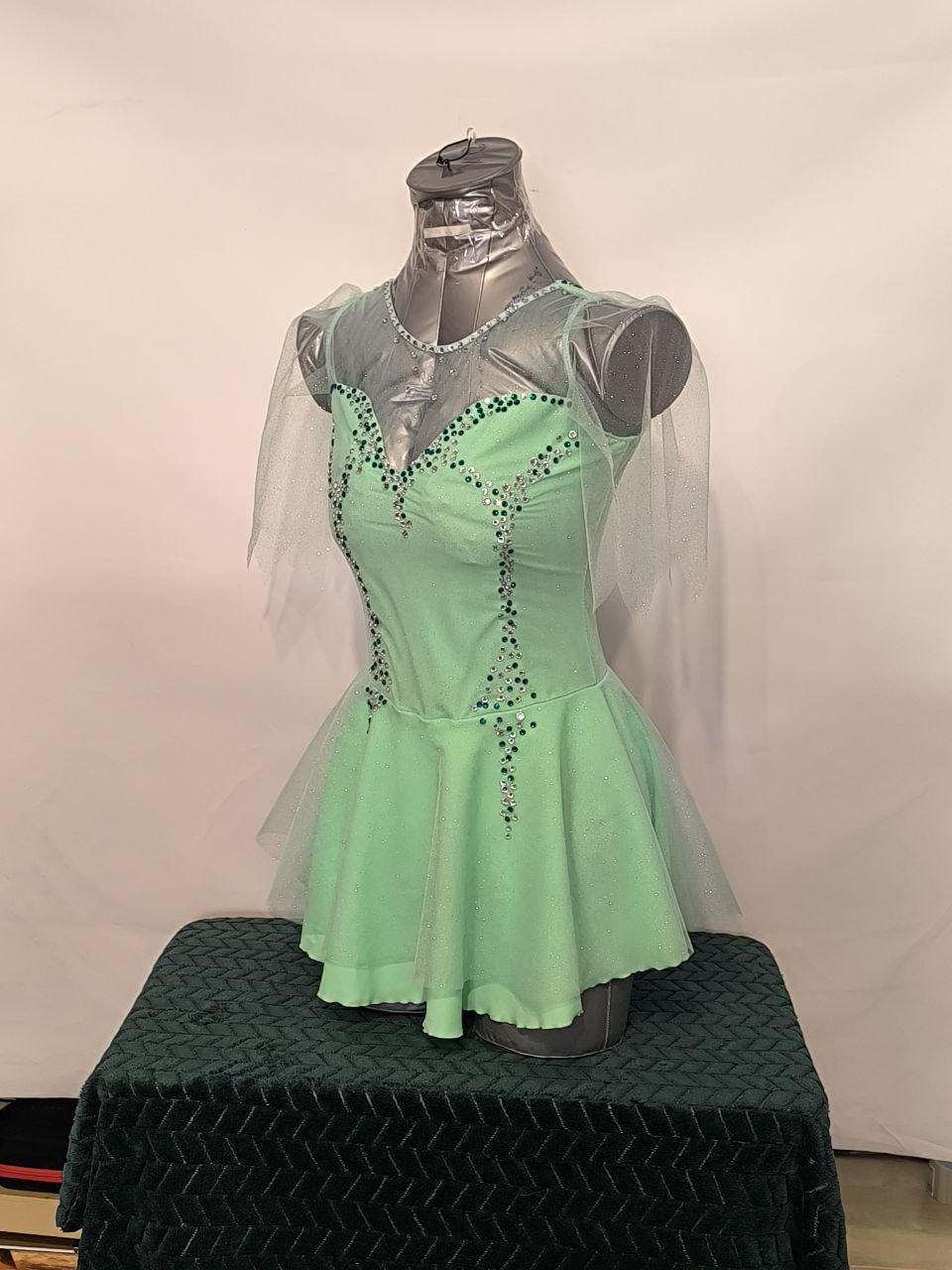 Mint Green- Roller Skating- Figure Skating Dress Size 10-11 Yrs - Etsy