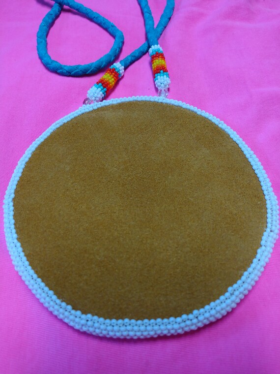 Traditional native American hand beaded rosette medallion munimoro.gob.pe