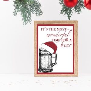 ビールを飲むのに最高の季節です。印刷可能なアートワーク、クリスマスバーカーアート、ホリデーデコレーション、デジタルダウンロード季節限定