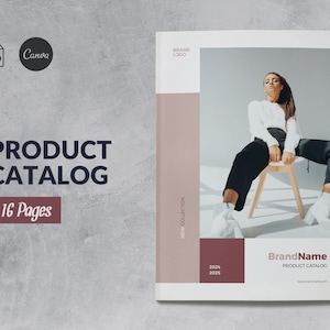 Könnte beinhalten: Ein Produktkatalog-Cover mit einer Frau, die ein weißes Oberteil und eine schwarze Hose trägt und auf einem Holzhocker sitzt. Das Cover enthält den Text "Brand Name" und "Produktkatalog".