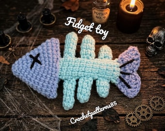 Gehaakte fidget clicker in de vorm van een visgraat - PDF-patroon, Amigurumi sensorisch stimulerend speelgoed PDF digitale download Engels_VS, sensorisch stressverlichtend speelgoed Halloween