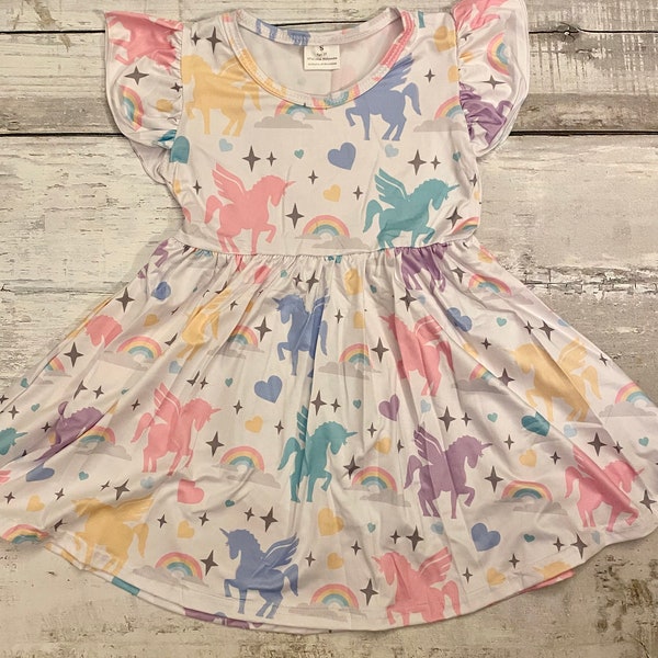 Robe torsadée licorne