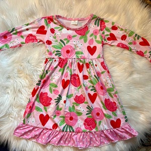Herz Blumen Rüschen Kleid