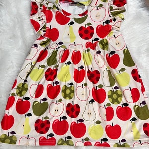 Apple Print Pearl Kleid