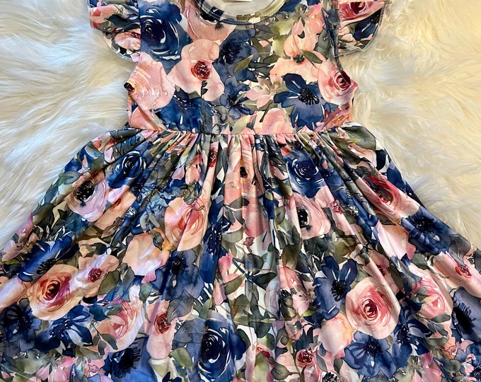 1970s Floral Flutter Sleeve Dress | XS/S
