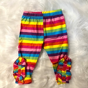 Regenbogen Capri Rüschen Knopf Legging