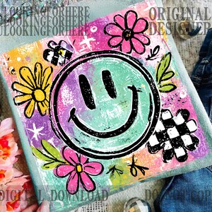 Puede incluir: Un dise&ntilde;o gr&aacute;fico colorido con una gran cara sonriente en el centro, rodeada de flores y otros elementos decorativos. El dise&ntilde;o se encuentra sobre un fondo de varios colores, incluyendo rosa, morado y amarillo. Las palabras "DIGITAL DOWNLOAD" y "U LOOKING FOR HERE" son visibles.